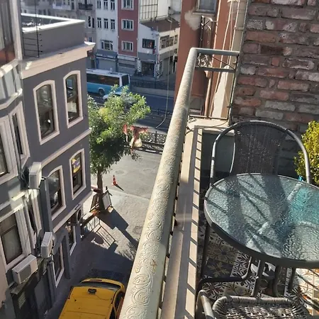 Utarit Estambul